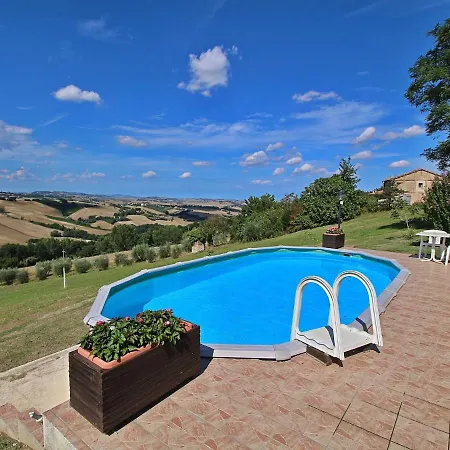 Serene Holiday In Piticchio With Pool And Scenic Views Villa