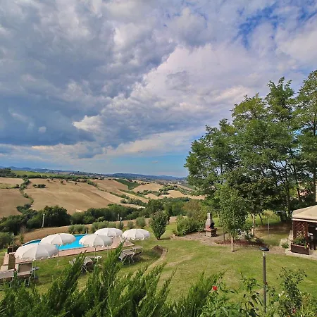 Serene Holiday In Piticchio With Pool And Scenic Views